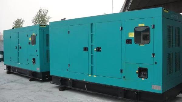 白云康明斯400kw大型柴油二手发电机组